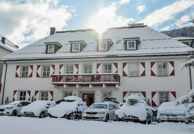 Diamond Forest - 8 Full Beds Summercard Included